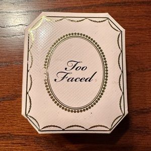Too Faced Highlighter Diamond Fire